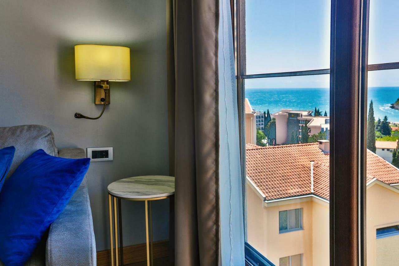 Lusso Mare By Aycon 4*